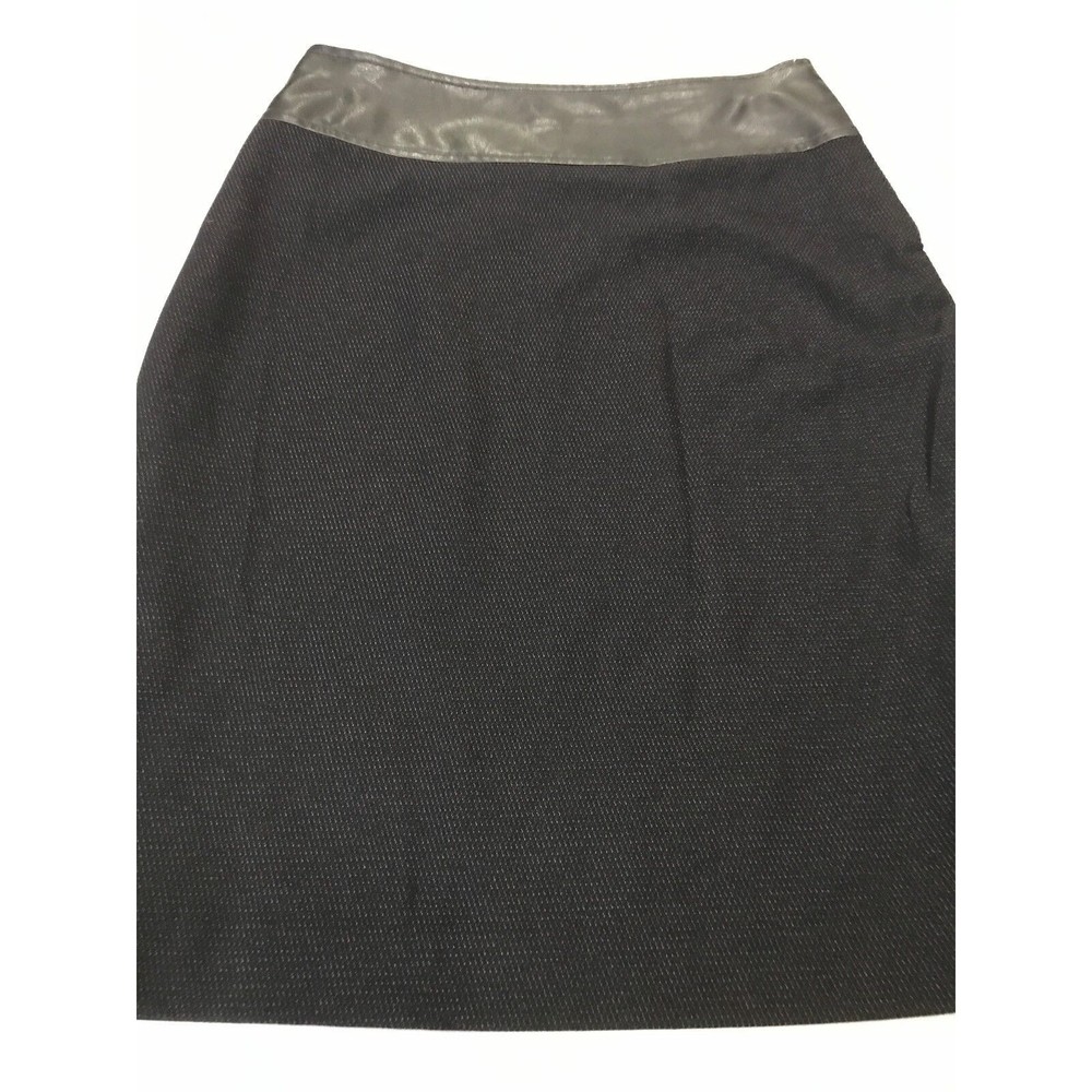 Guzella Women's Skirt Black Textured With Faux Leather Skirt Size 8